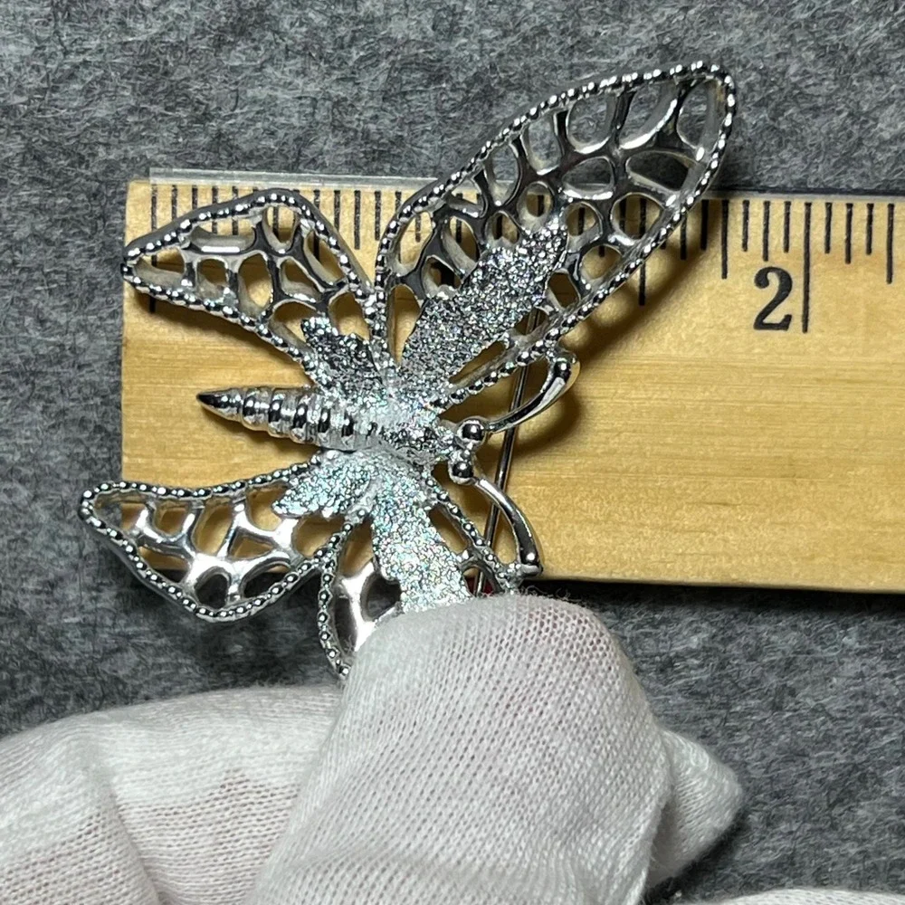 Vintage Silver Tone Butterfly Brooch Openwork Filigree Pin Sarah Coventry‎ 70s